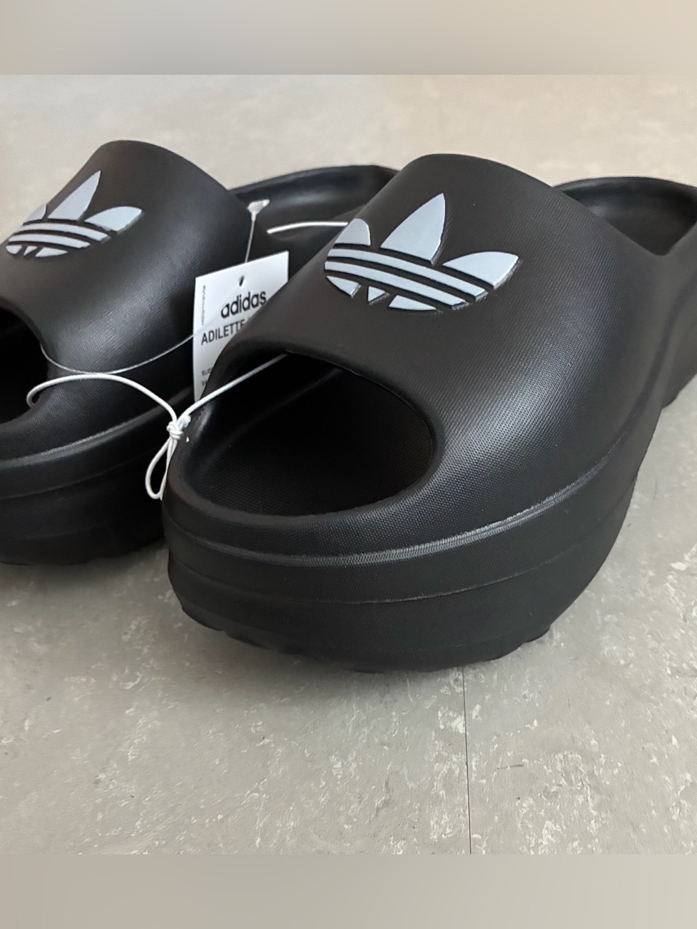 NEW WOMENS ADIFOM STAN BLACK SLIDES SANDALS